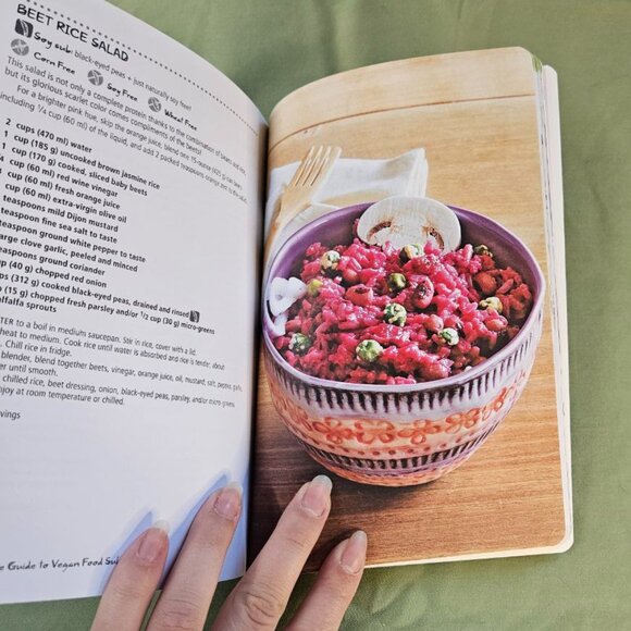 The Complete Guide to Vegan Food Substitutions by‎ Celine Steen - Paperback - Picture 5 of 10